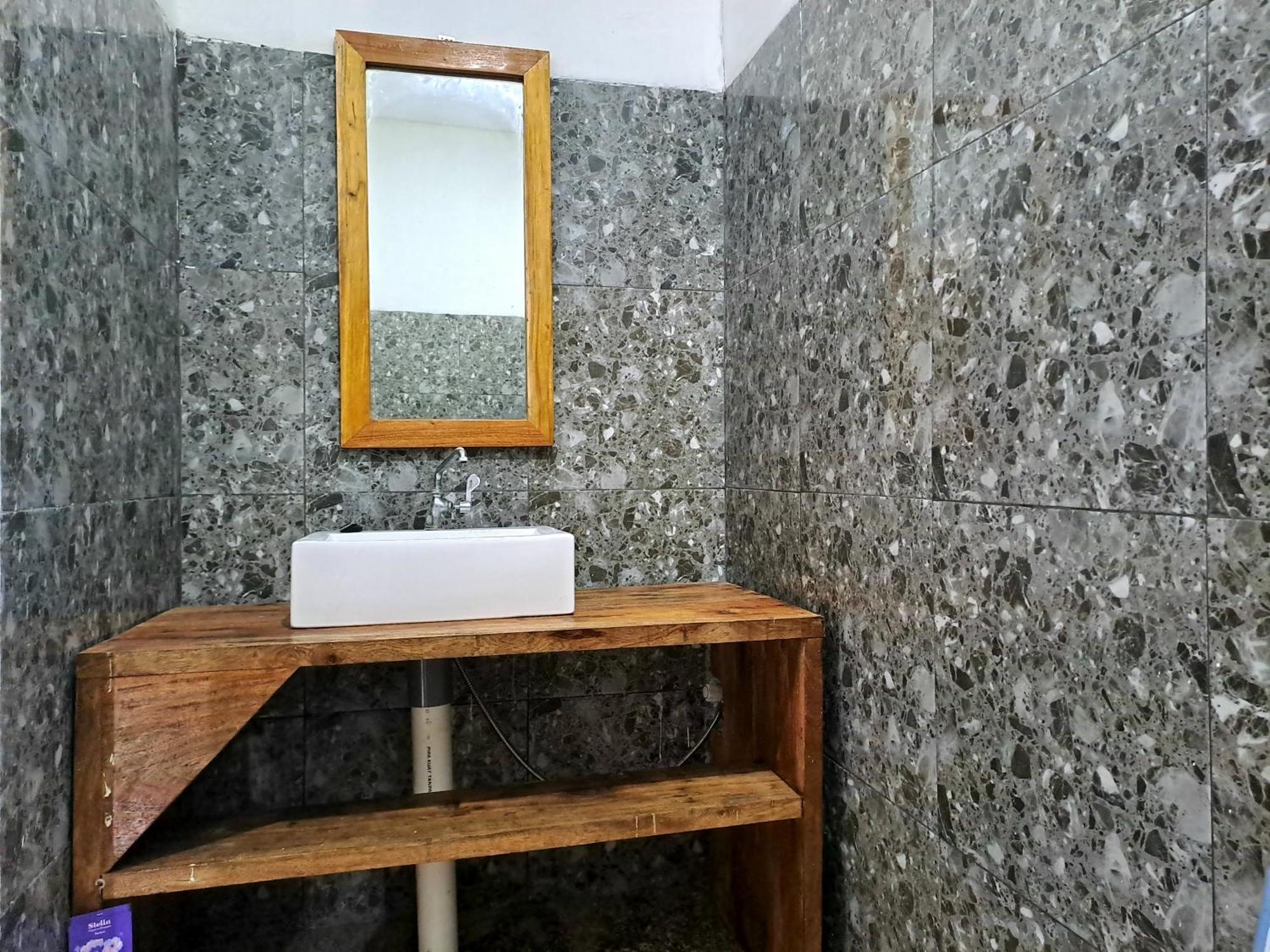 Village Corner Homestay Kuta  Zewnętrze zdjęcie